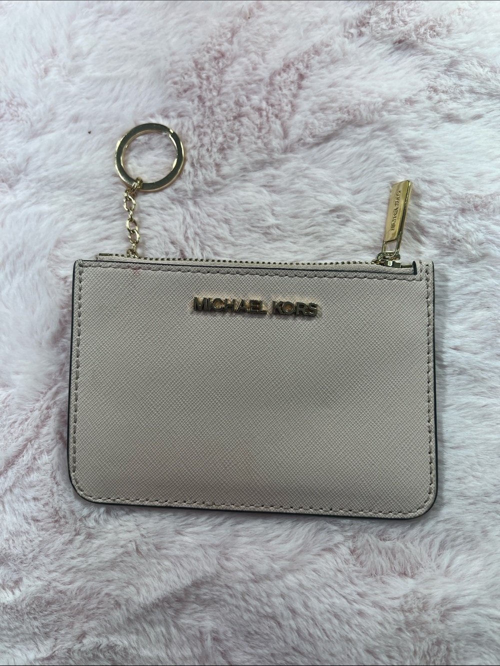 Michael Kors Pale Pink Saffiano Zip Card Case with Keyring D7